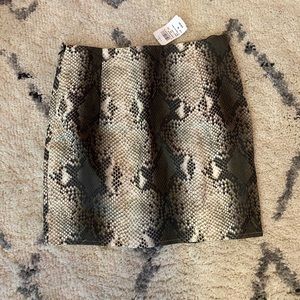 Windsor snake print skirt